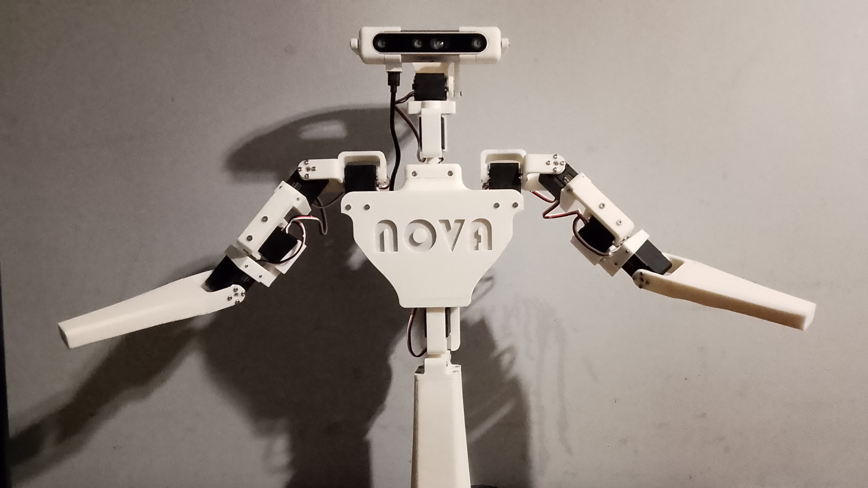 Nova Desktop V1 — Photo 1